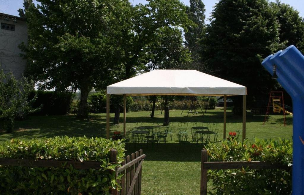 Hotel De La Ville Bereguardo Dış mekan fotoğraf