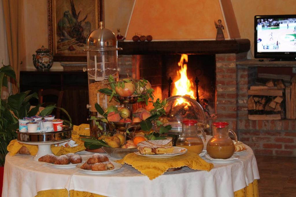 Hotel De La Ville Bereguardo Dış mekan fotoğraf