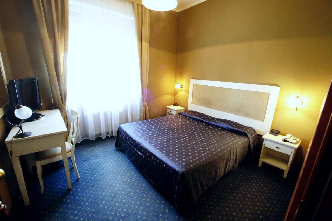 Hotel De La Ville Bereguardo Dış mekan fotoğraf